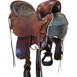 17 Inch Used Dakota Roping Saddle 520 Wide Tree
