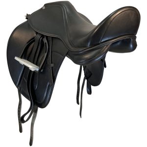PRICE REDUCED! 17.5Inch Used Royal Heritage Dressage Saddle Flora