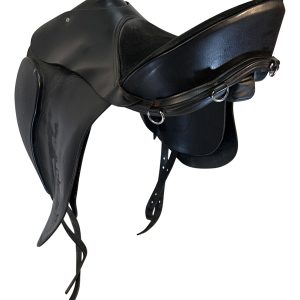 17 Inch Used Ansur Treeless Carlton Petite Dressage Saddle with Accessories